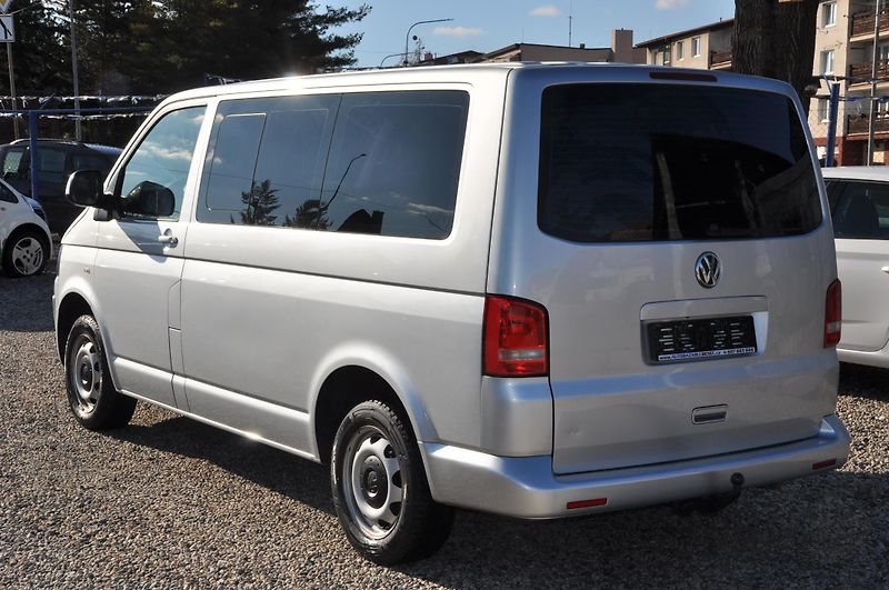 Volkswagen Multivan 2.0TDi 103kW Comfort - fotka 4 z 18