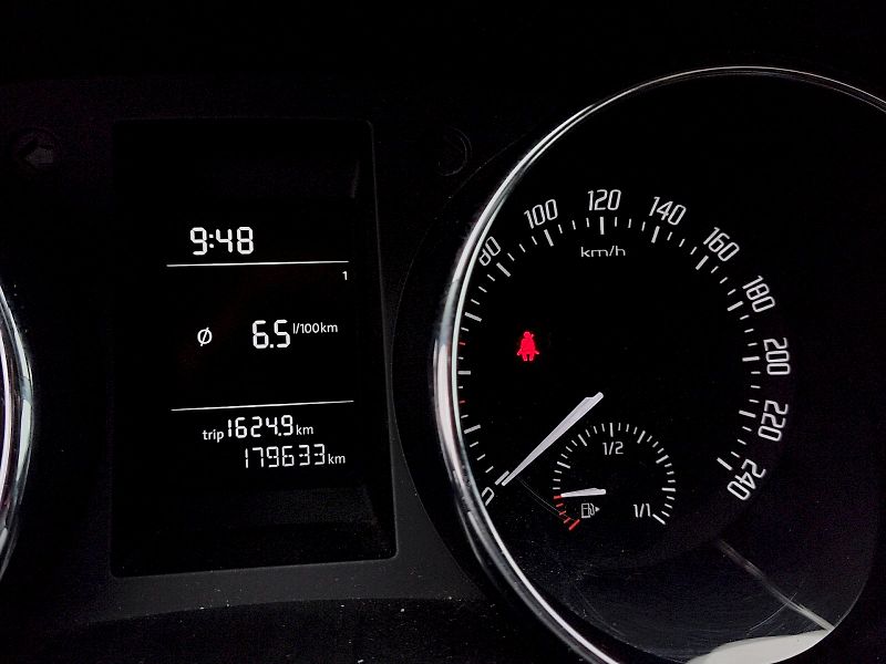 Škoda Yeti (2015) 2,0 Tdi 81 Kw - fotka 9 z 31