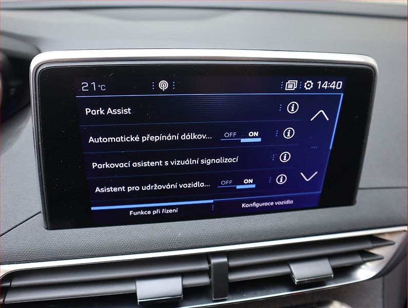Peugeot 3008 (2019) 1.2 PureTech, Automat - fotka 20 z 21