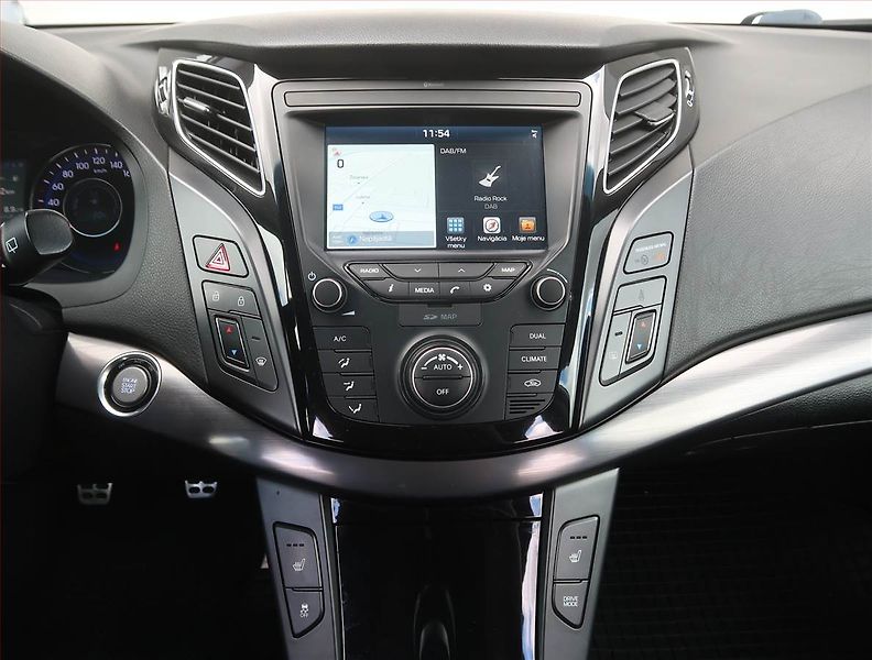 Hyundai i40 (2017) 1.7 CRDi, Serv.kniha, Navi - fotka 12 z 20