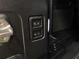 Land Rover Defender D250 X-DYNAMIC SE AWD AUT - náhled 30