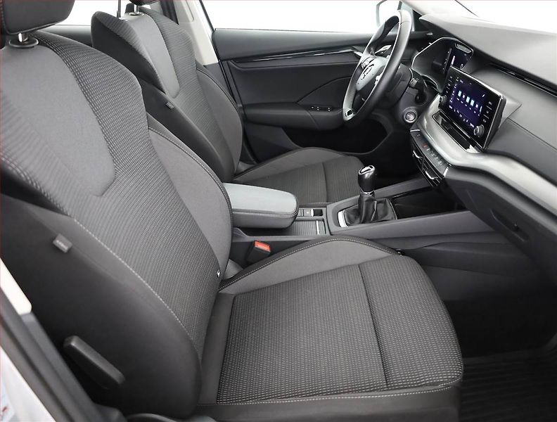 Škoda Octavia (2023) Ambition 2.0 TDI, ČR,1.maj - fotka 7 z 21