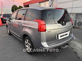 Peugeot 5008 (2016) 1.6Hdi, ČR, servis.kniha - náhled 1