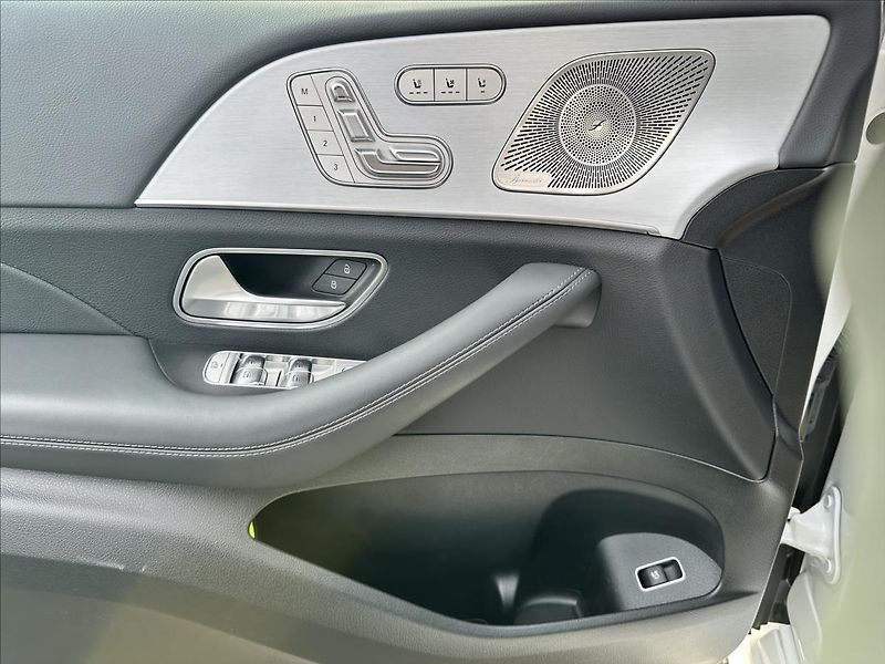 Mercedes-Benz GLE 450d 4MATIC kupé AMG linie - fotka 12 z 13