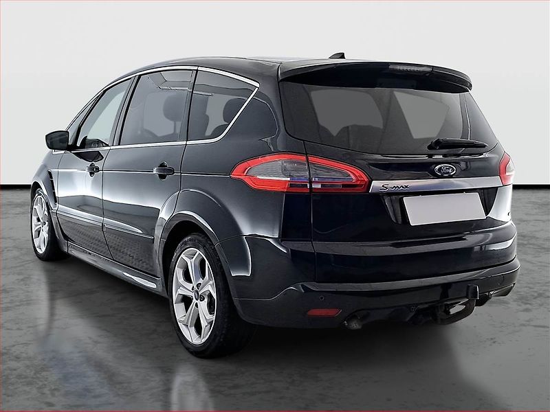 Ford S-MAX (2010) 2.0 TDCi, Navi, Xenony - fotka 4 z 17