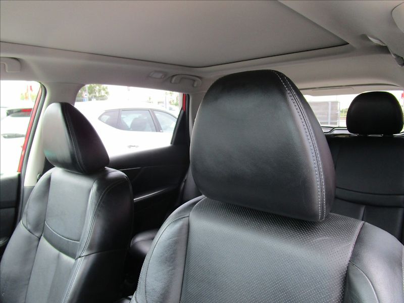 Nissan X-Trail 1.6dCi 96kW 4x4 Tekna, 1.maj. - fotka 21 z 78