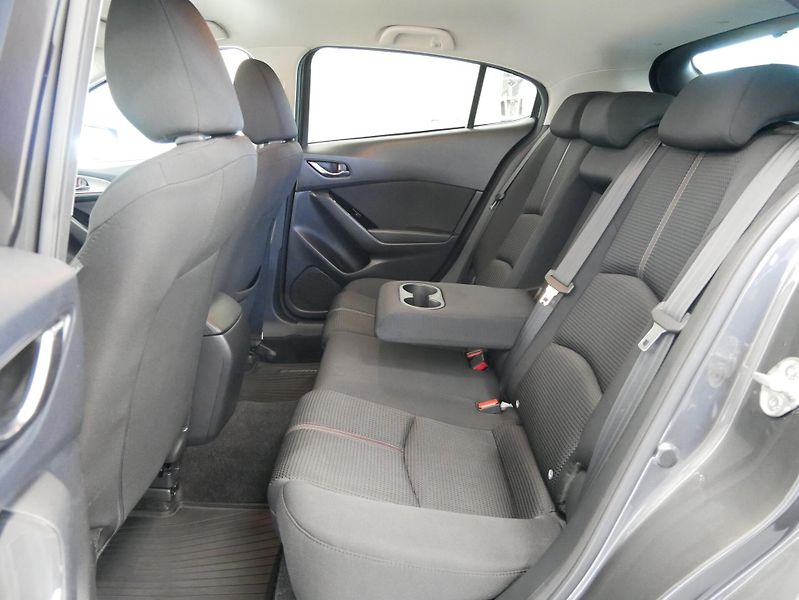 Mazda 3 - fotka 28 z 29