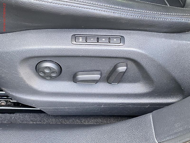 Seat Alhambra (2011) 2.0TDi, Style, DSG, bixen - fotka 12 z 21