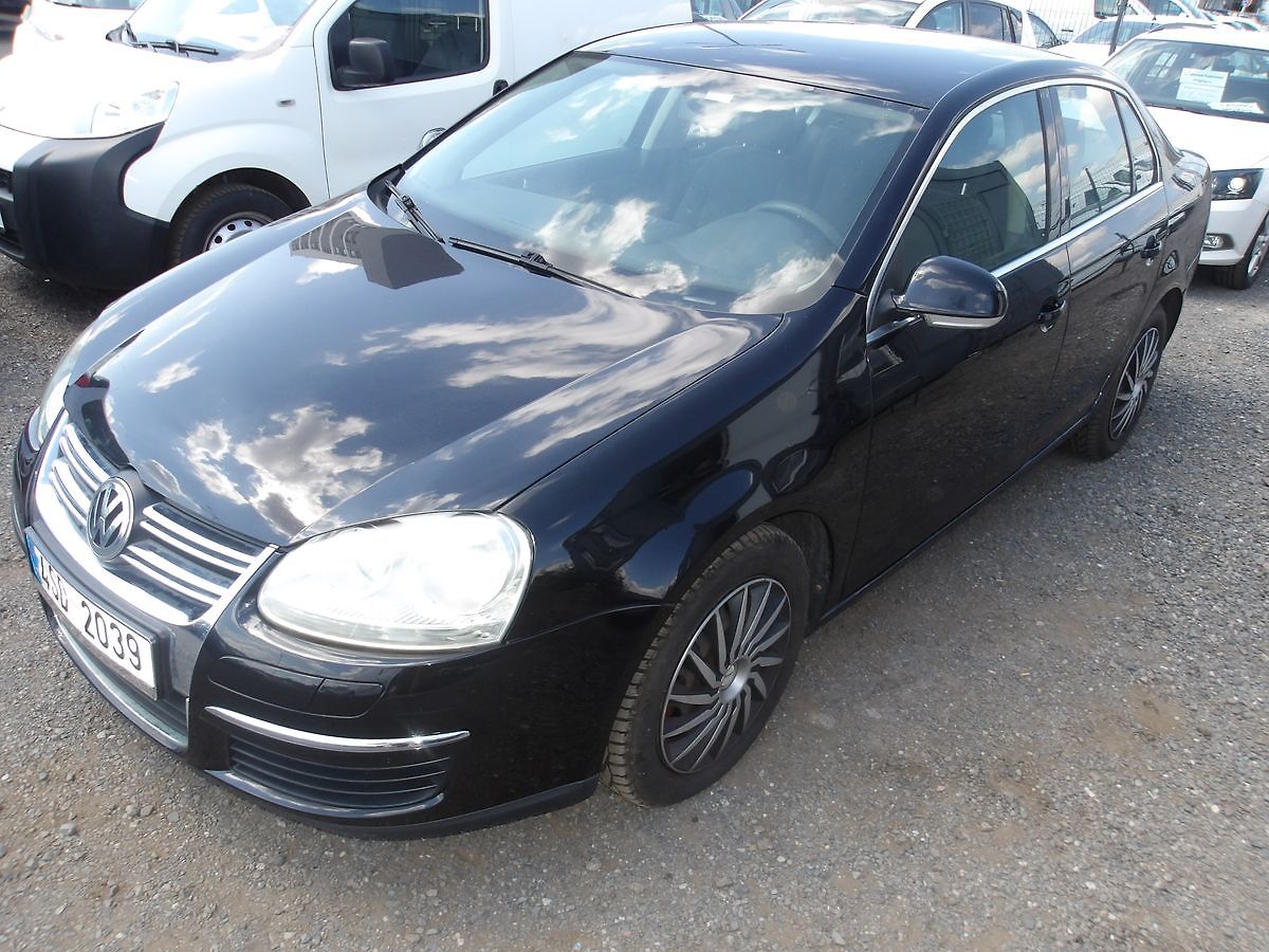 Volkswagen Jetta 1,9TDi77kW 2xkola!Po rozvodech