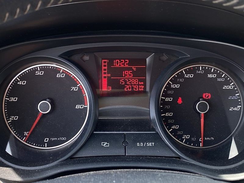 Seat Ibiza 1.2i 51kw, 2x kola, klima - fotka 9 z 11