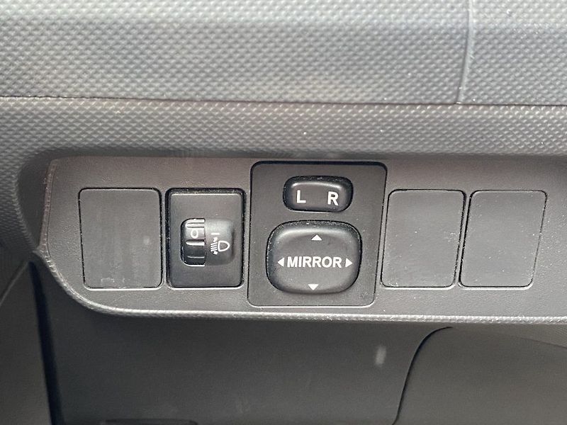 Toyota Auris 1.6i, ČR, TeraCool, po servisu - fotka 12 z 12
