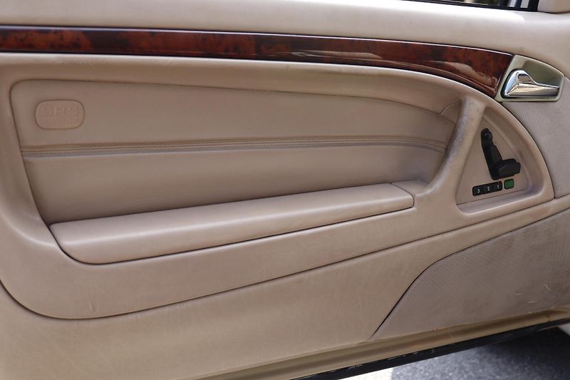 Mercedes-Benz SL SL 500 R129 225kW - fotka 26 z 49