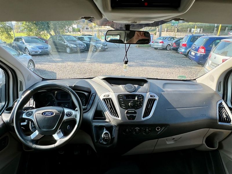 Ford Transit Custom (2017) 2.0d 6 míst Long - fotka 5 z 7