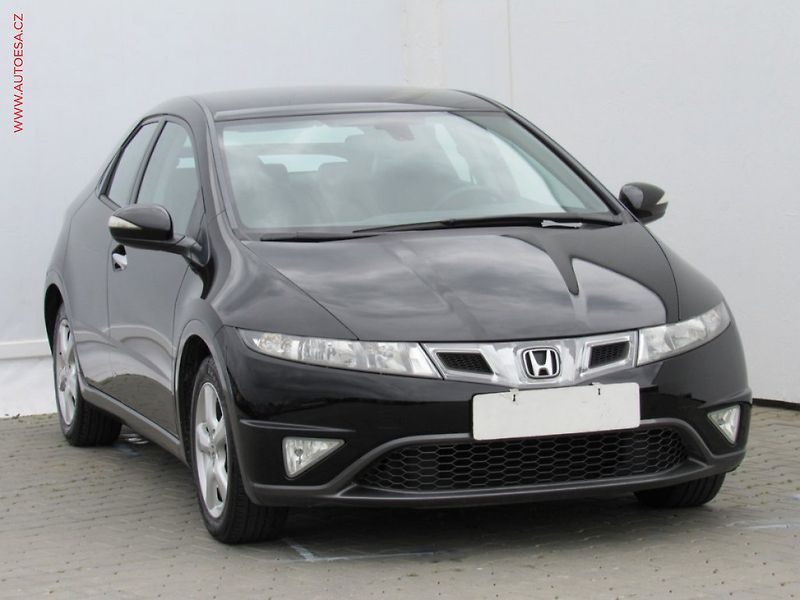 Honda Civic (2008) 1.8i-VTEC, Comfort - fotka 1 z 3