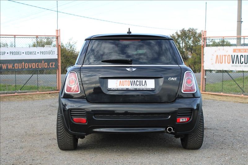 Mini One 1,6 i  STK 4/2028, KLIMA - fotka 6 z 26