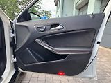 Mercedes-Benz GLA (2017) 220CDI 4-MATIC AMG - náhled 14