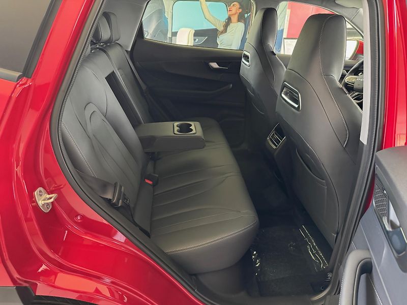 Chery Tiggo 4 HEV (2026) 1,5 Unique - fotka 16 z 57