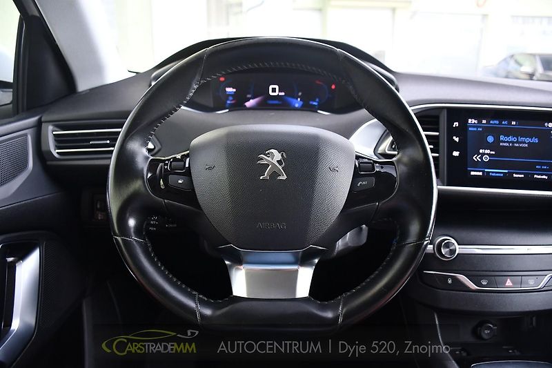 Peugeot 308 SW 1.5BlueHDi ACTIVE CARPLAY - fotka 26 z 47