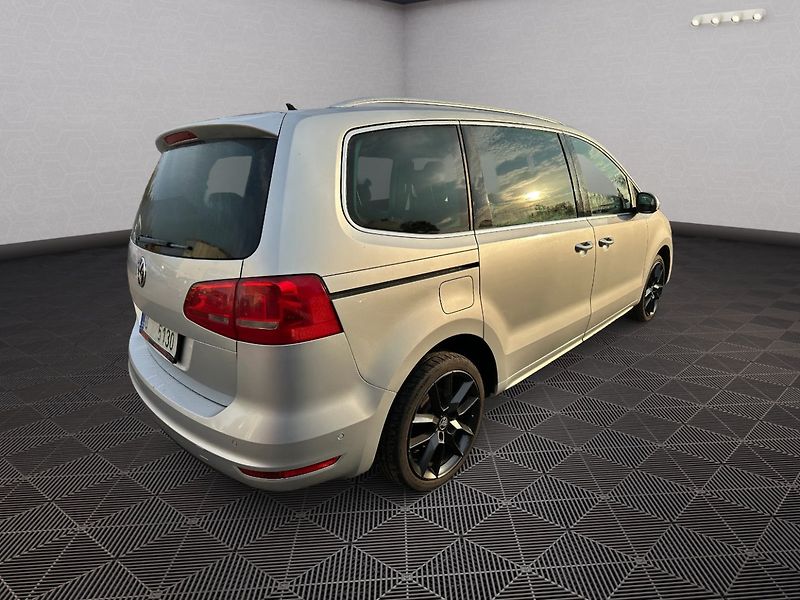 Volkswagen Sharan (2010) 2.0Tdi 125kw DSG Highline - fotka 6 z 35