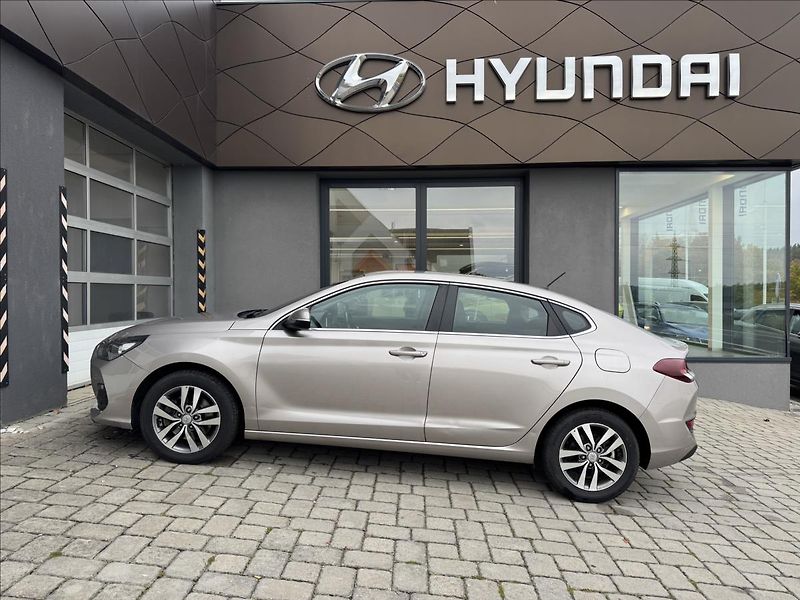 Hyundai i30 1,0 T-GDI Comfort - fotka 14 z 15