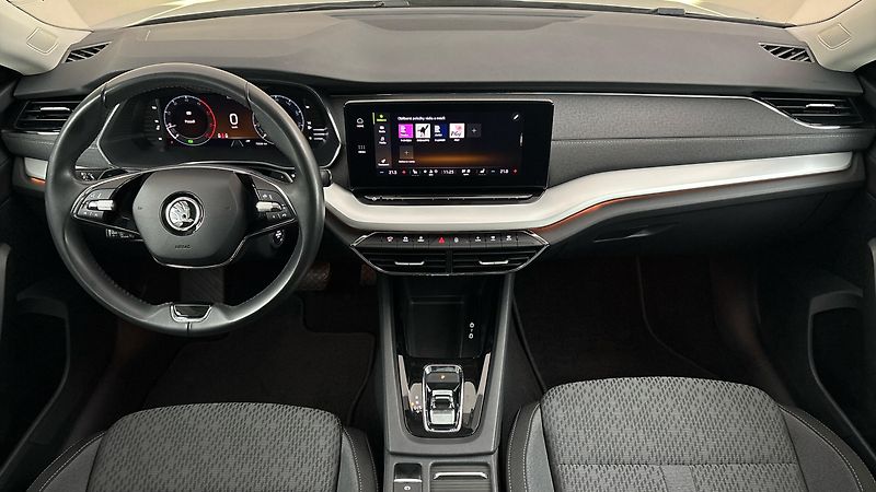 Škoda Octavia 2.0 TDI DSG Style Combi - fotka 8 z 25