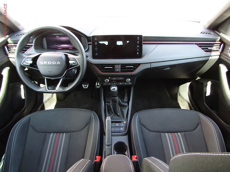 Škoda Kamiq (2025) 1.5 TSi, ČR, Monte Carlo, LED - fotka 8 z 22