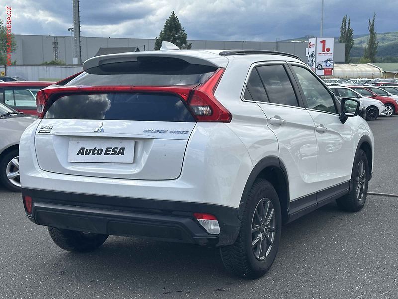 Mitsubishi Eclipse Cross (2019) 1.5 T-MIVEC, AC, tempo - fotka 4 z 15