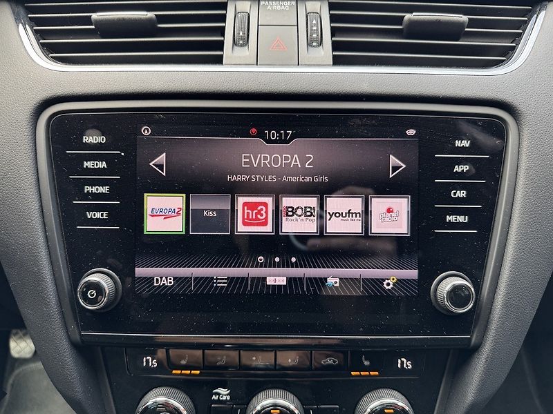 Škoda Octavia (2018) 1.5TSi LED Navi Výhřev Okna - fotka 11 z 50