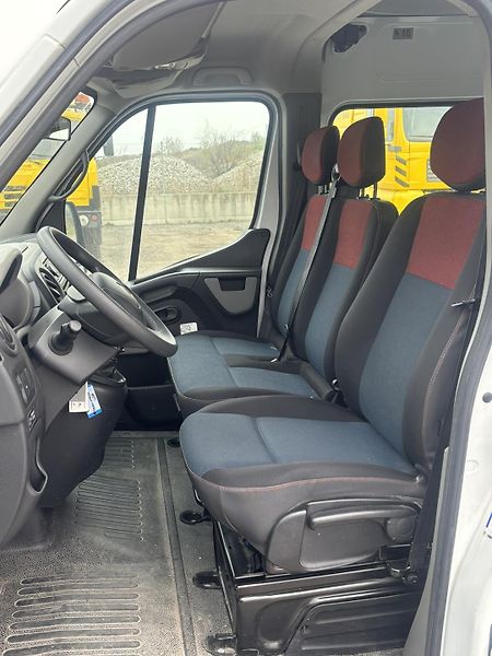 Renault Master dCi 145 EURO 6 minibus - fotka 10 z 20