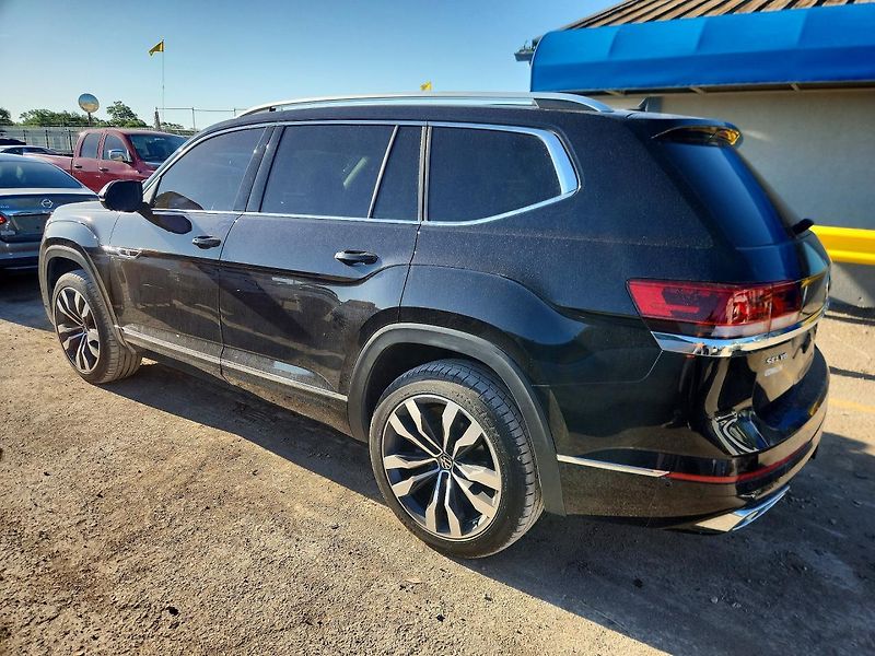 Volkswagen Atlas (2023) Auto na cestě - fotka 2 z 13