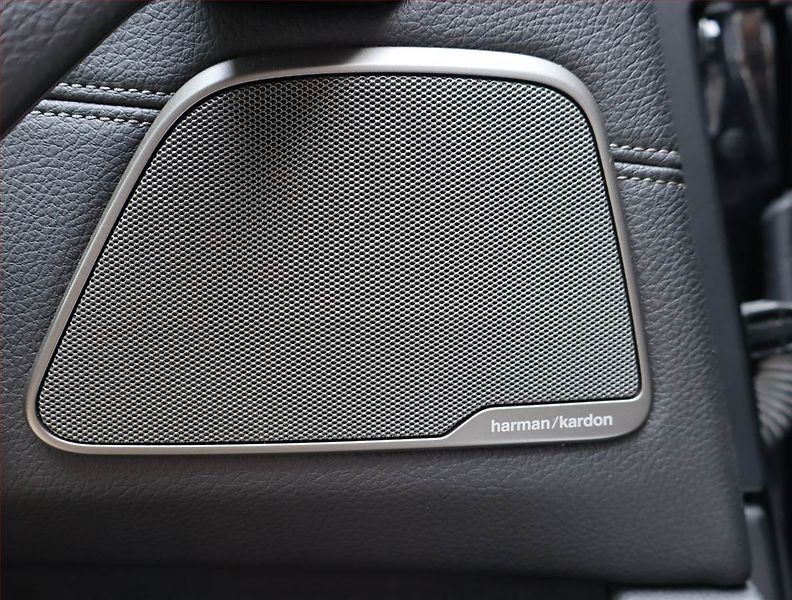 BMW Řada 5 (2017) 530d xDrive - fotka 26 z 27