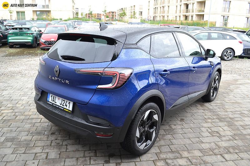 Renault Captur techno mild hybrid 160 EDC - fotka 5 z 51