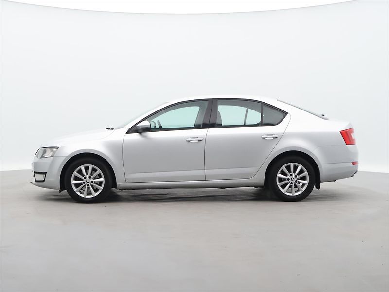 Škoda Octavia 1,4 TSI 110kW Style Aut.klima - fotka 4 z 27