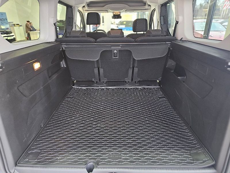 Opel Combo Elegance Plus L2 1,5 CDTi  AT - fotka 17 z 24