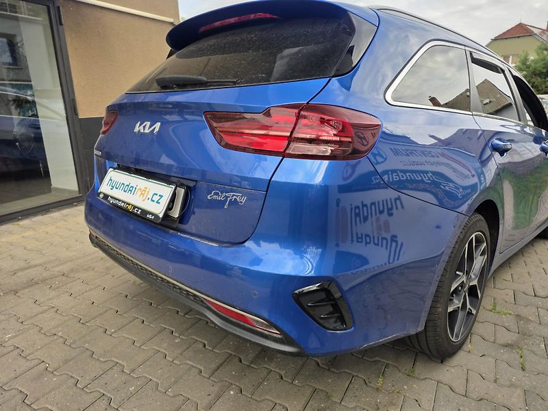 Kia Ceed 1.5-1.MAJ-NAVI-V ZÁRUCE-KAMERA - fotka 4 z 11