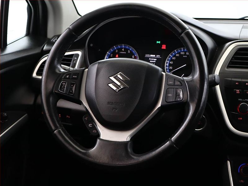 Suzuki SX4 S-Cross (2013) 1.6 VVT AllGrip, 4X4, ČR - fotka 11 z 14