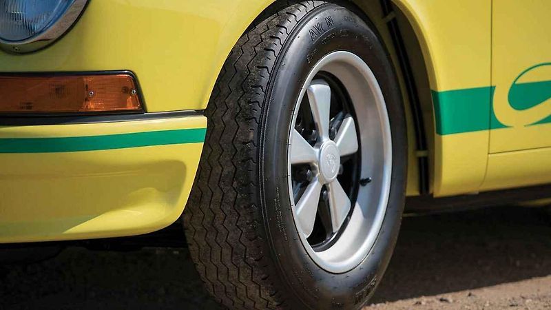 Porsche 911 Carrera RS 2.7 Lightweight.