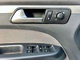 Volkswagen Touran (2012) 1.6 TDI 77 kW DSG - náhled 18