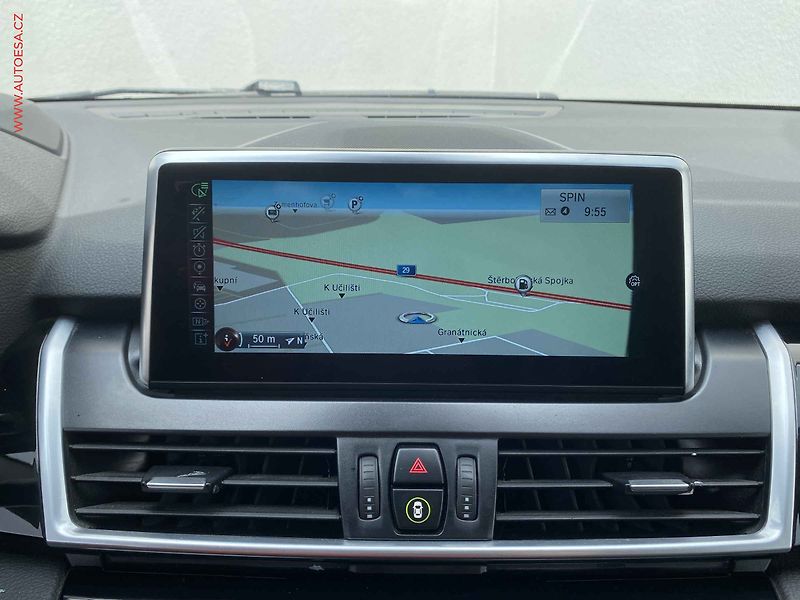 BMW Řada 2 (2016) 2.0 i 220 i, Sport Line, AT - fotka 18 z 21