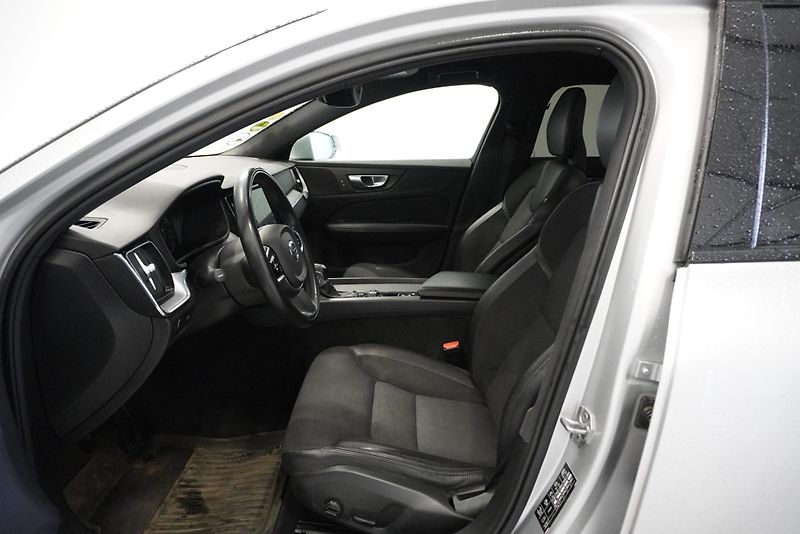 Volvo V60  CROSS COUNTRY D4 POLESTAR 4X4 - fotka 11 z 30