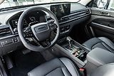 SsangYong Musso (2026) 2,2 e-XDI 4WD AT PREMIUM+  Gra - náhled 8