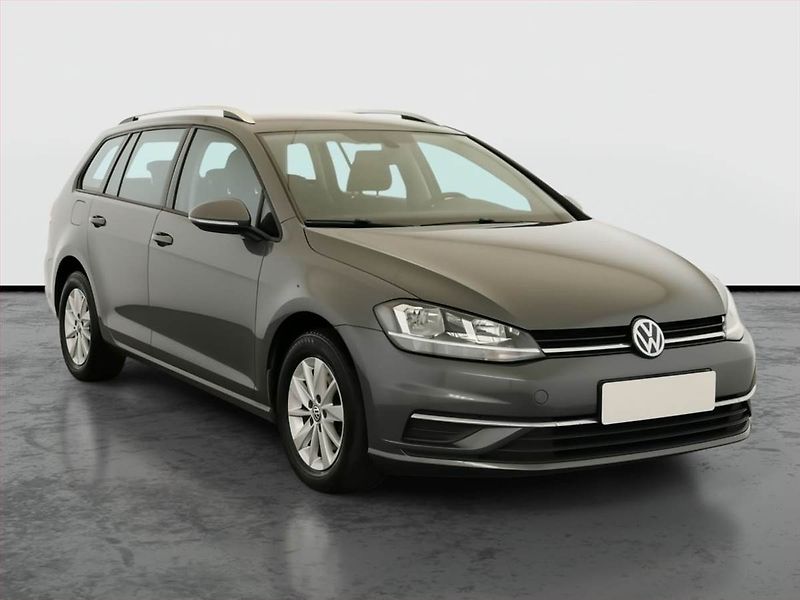 Volkswagen Golf (2018) 1.0 TSI, Tempomat - fotografie inzerátu