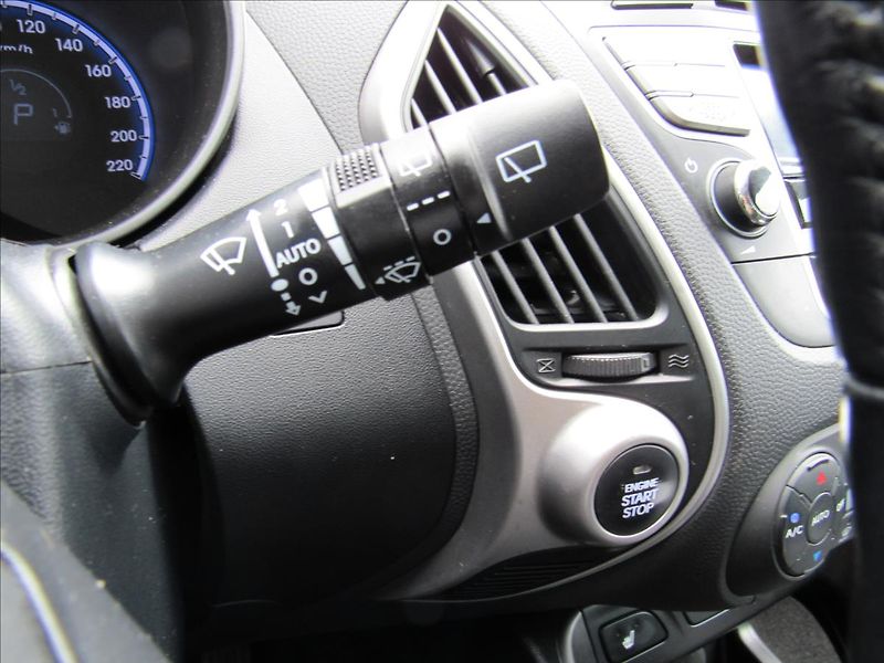 Hyundai ix35 2,0 i 120kW Automat Style - fotka 20 z 30