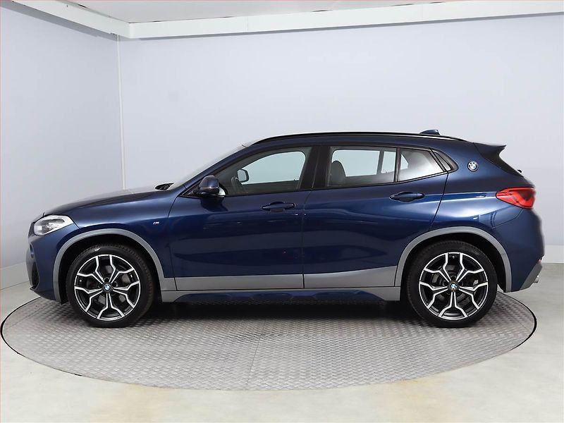 BMW X2 (2019) M Paket xDrive20d - fotka 3 z 21