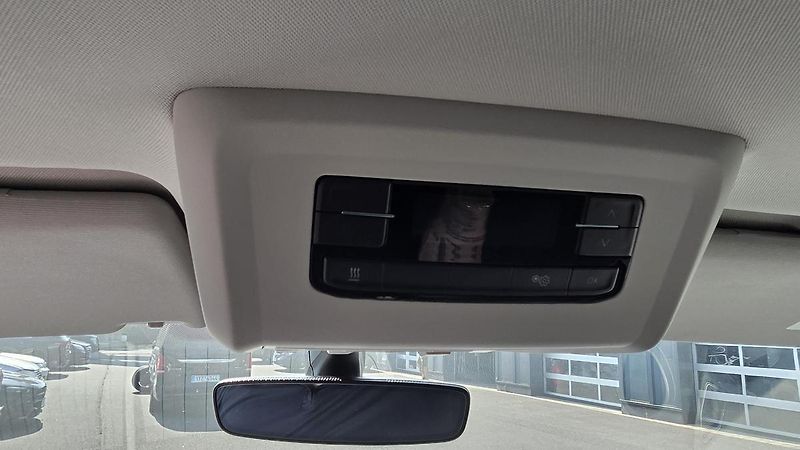 Volkswagen Multivan T6.1. 2.0 TDi LONG comfortline - fotka 20 z 27