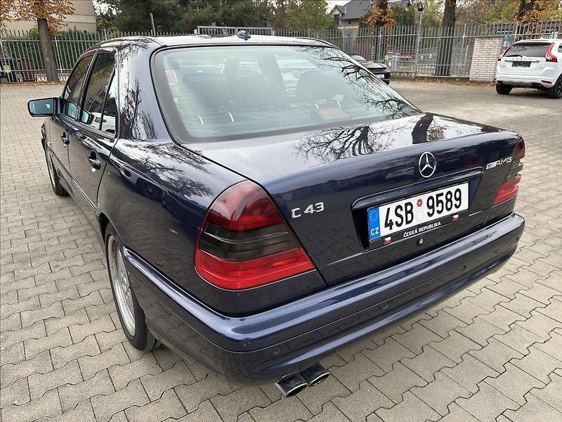 Mercedes-Benz Ostatní 4,3   43 AMG - fotka 8 z 28