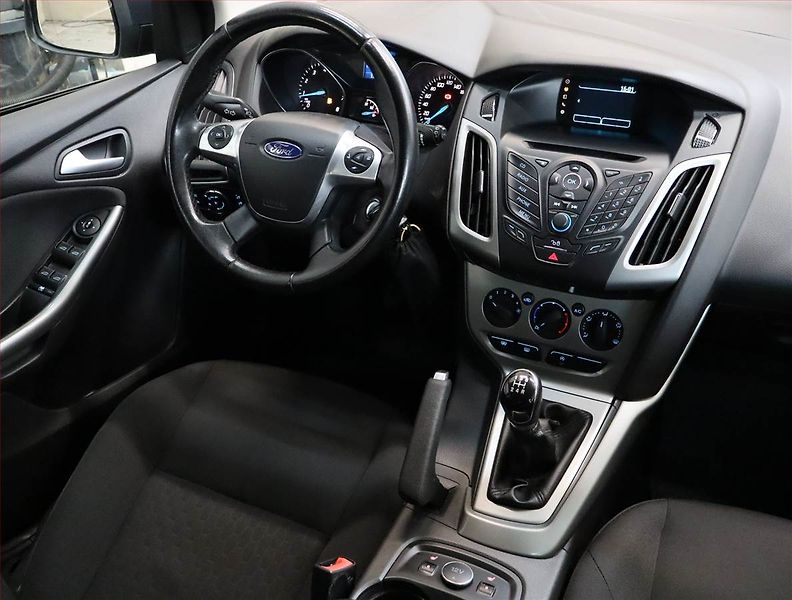 Ford Focus (2014) 1.0 EcoBoost, Serv.kniha - fotka 7 z 20
