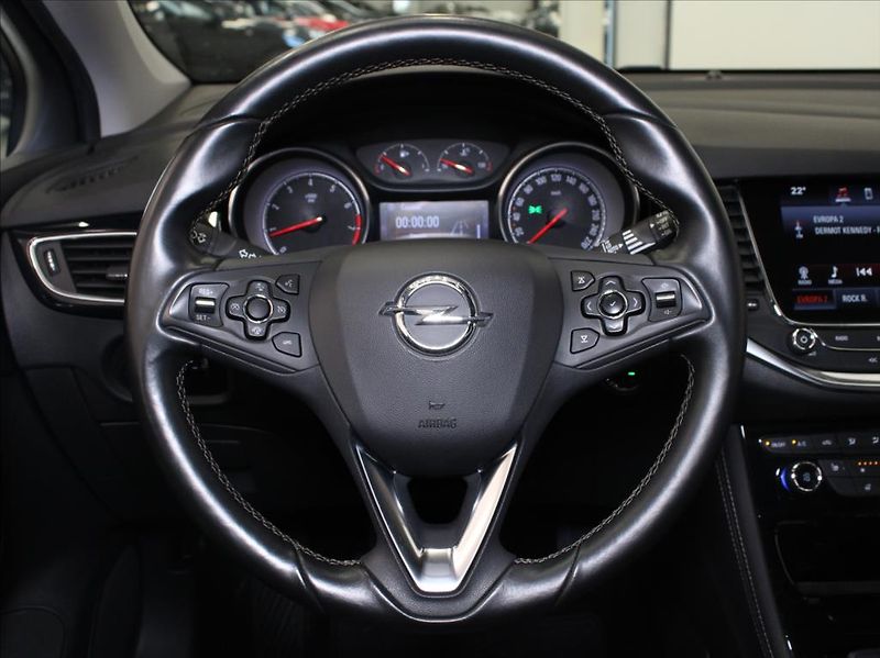 Opel Astra 1,4 Turbo 92kW Innov.79tkm! ČR - fotka 9 z 24