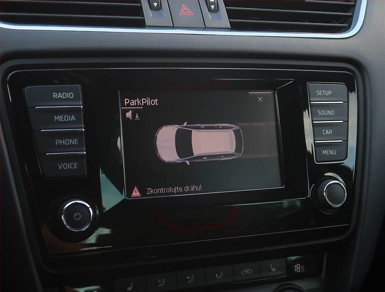 Škoda Octavia (2013) RS 2.0 TSI, Automat - fotka 20 z 23