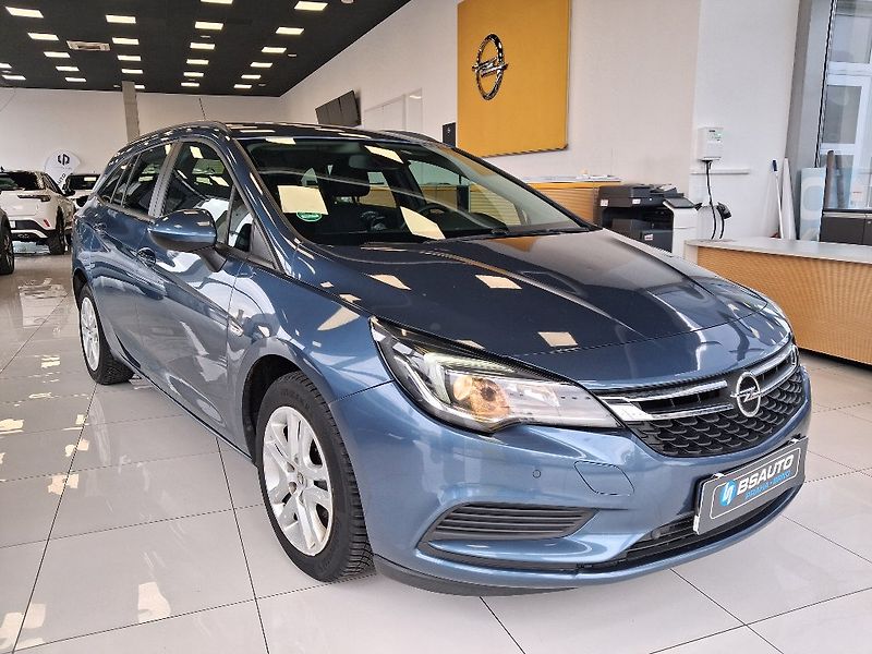 Opel Astra 1.4T 92kW 2016 - fotka 3 z 15